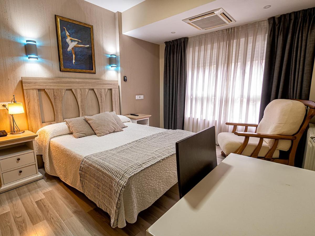Hostal Real Аранхес Екстериор снимка