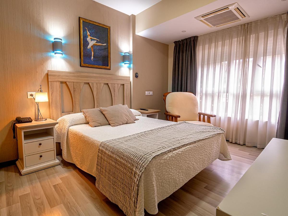 Hostal Real Аранхес Екстериор снимка